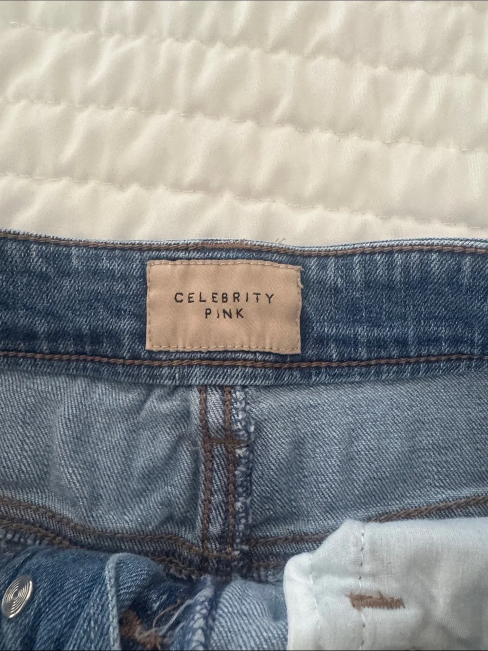 Distressed denim Shorts